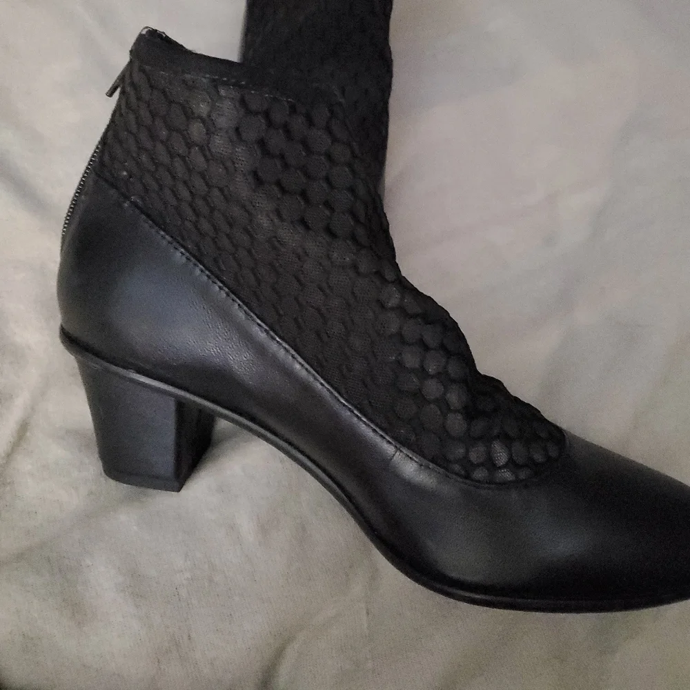 New LOGO mesh black booties - Picture 2 of 4